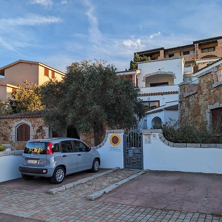 אפרטהוטל גולפו אראנצ'י Residenze Il Girasole מראה חיצוני תמונה