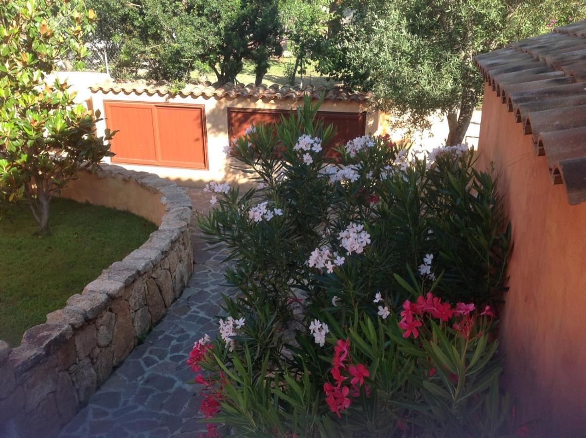 אפרטהוטל גולפו אראנצ'י Residenze Il Girasole מראה חיצוני תמונה