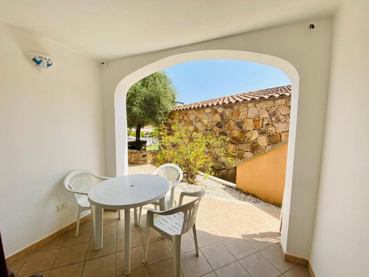 אפרטהוטל גולפו אראנצ'י Residenze Il Girasole מראה חיצוני תמונה