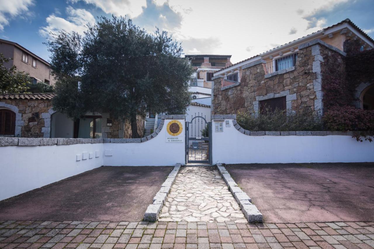 אפרטהוטל גולפו אראנצ'י Residenze Il Girasole מראה חיצוני תמונה