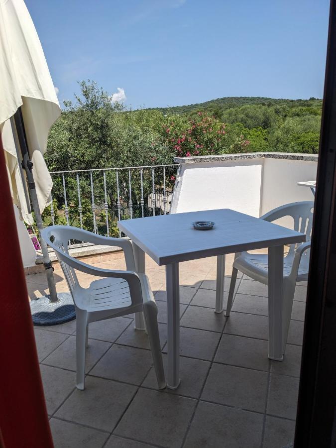 אפרטהוטל גולפו אראנצ'י Residenze Il Girasole מראה חיצוני תמונה