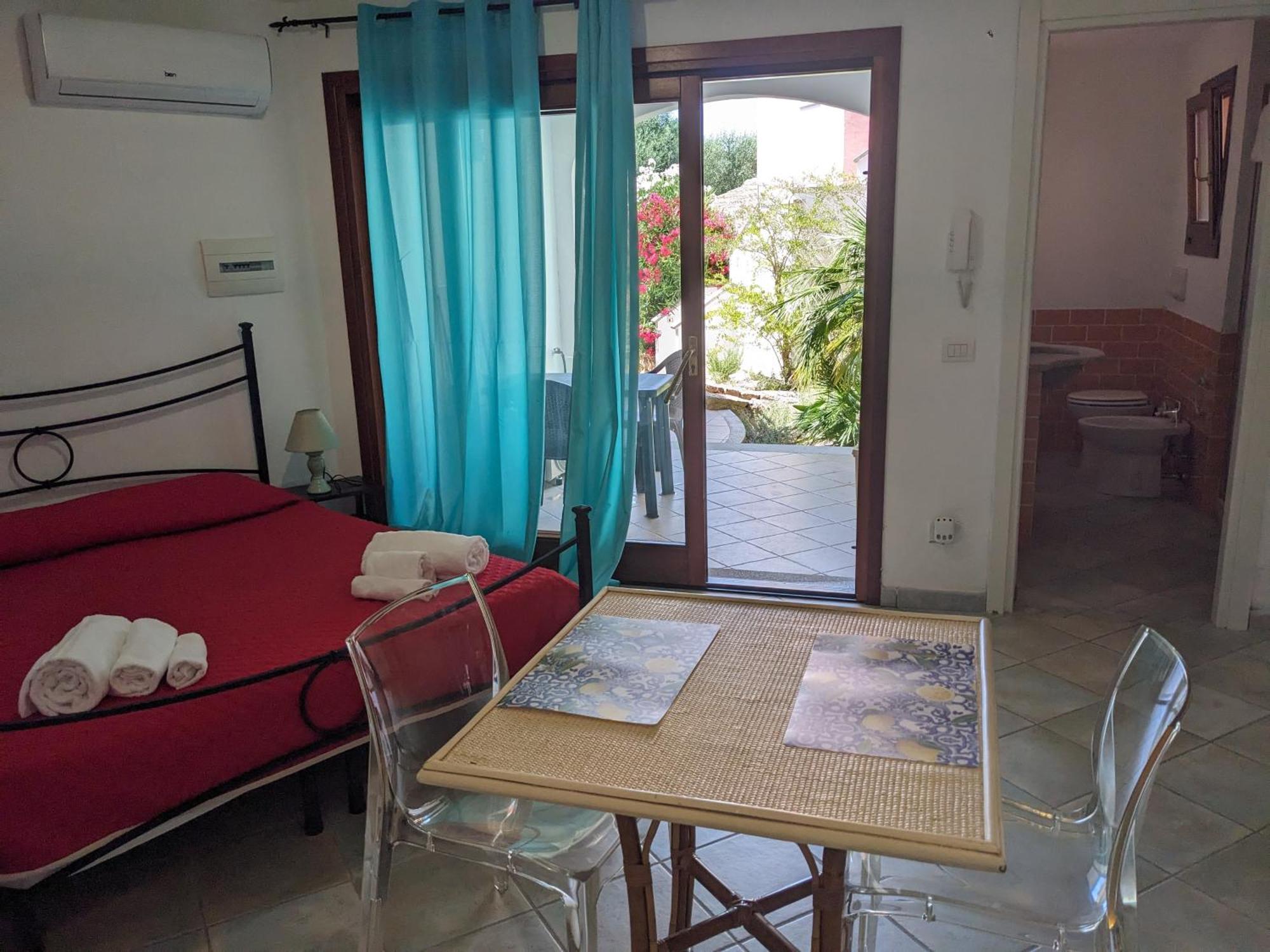 אפרטהוטל גולפו אראנצ'י Residenze Il Girasole מראה חיצוני תמונה