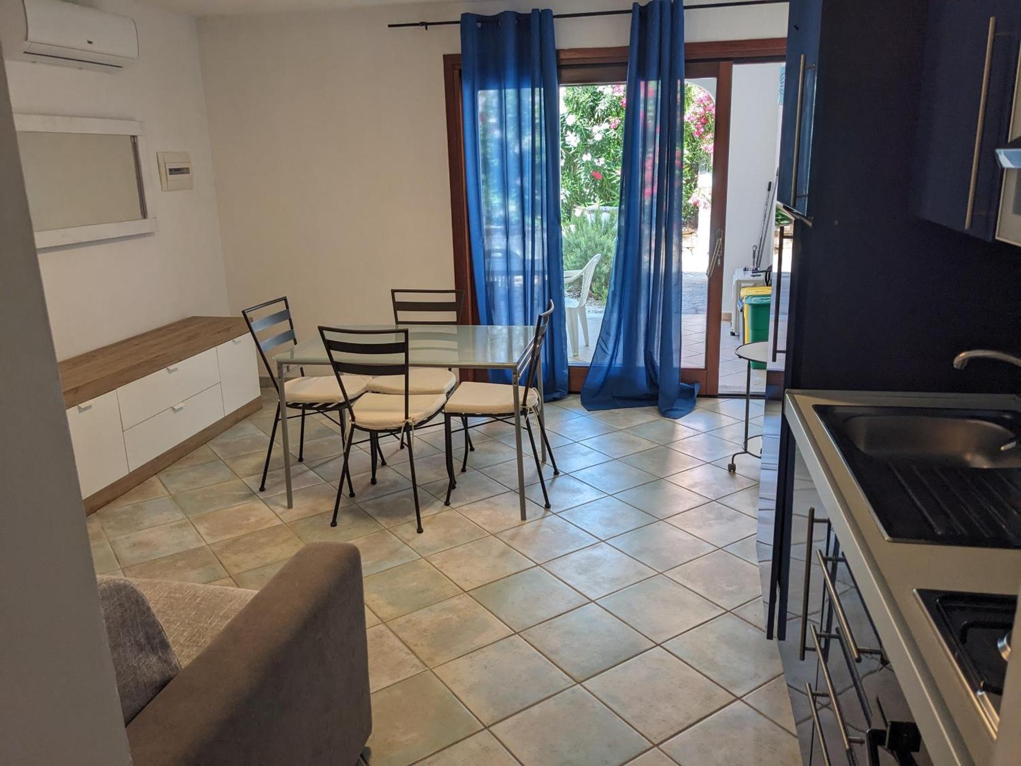 אפרטהוטל גולפו אראנצ'י Residenze Il Girasole חדר תמונה