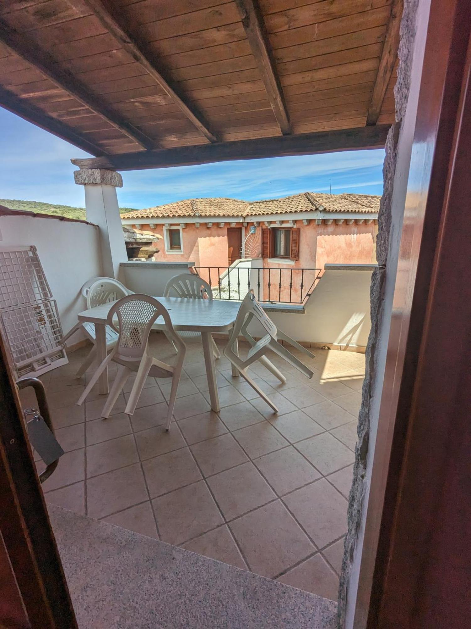אפרטהוטל גולפו אראנצ'י Residenze Il Girasole מראה חיצוני תמונה