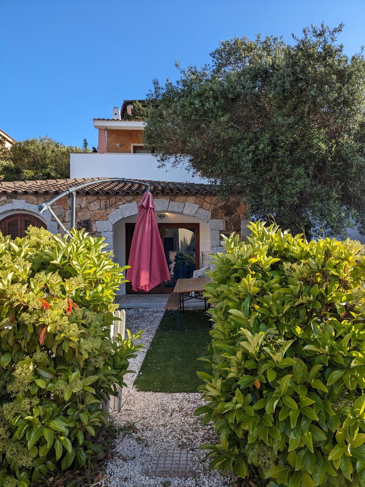 אפרטהוטל גולפו אראנצ'י Residenze Il Girasole מראה חיצוני תמונה